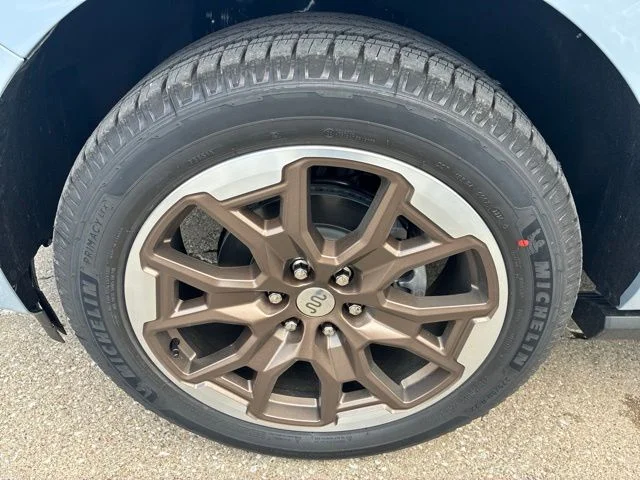 New 2027 Glacier Gray Metallic Tri-Coat Ford King Ranch® image 17
