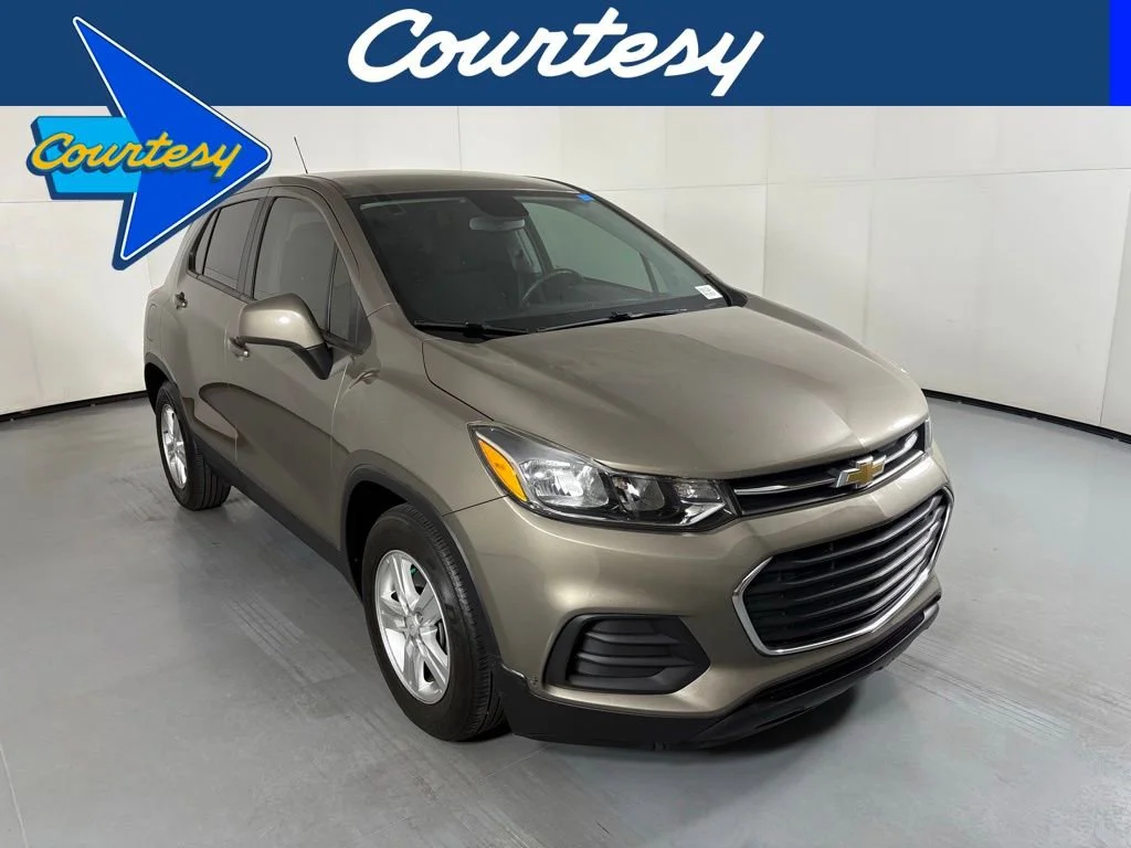 2021 Chevrolet Trax LS's photo