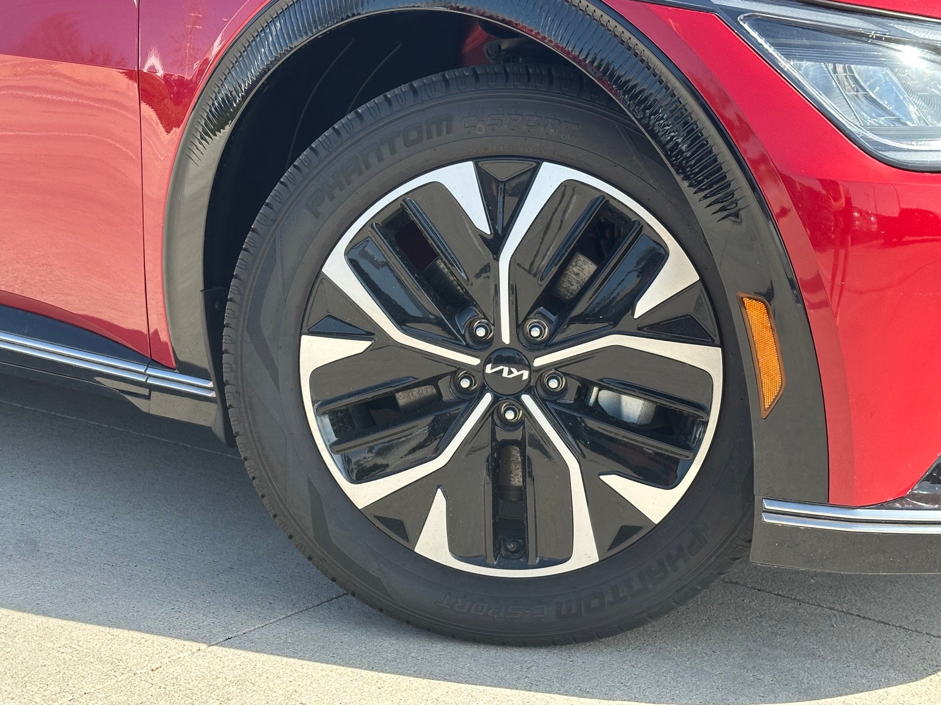 Used 2023 Kia EV6 Wind with VIN KNDC34LA3P5104947 for sale in Leander, TX