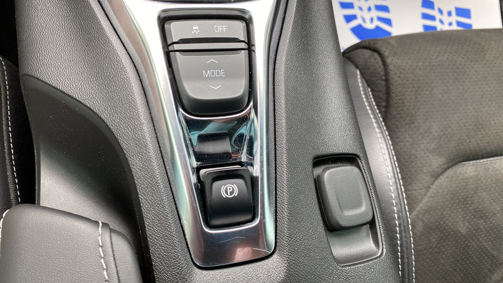 Used 2019 Summit White Chevrolet SS image 15