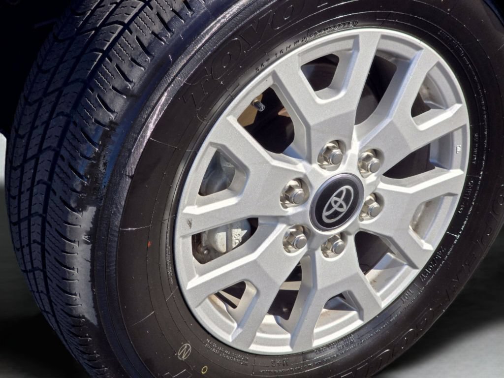Certified Used 2025 Ice Toyota SR5 image 28
