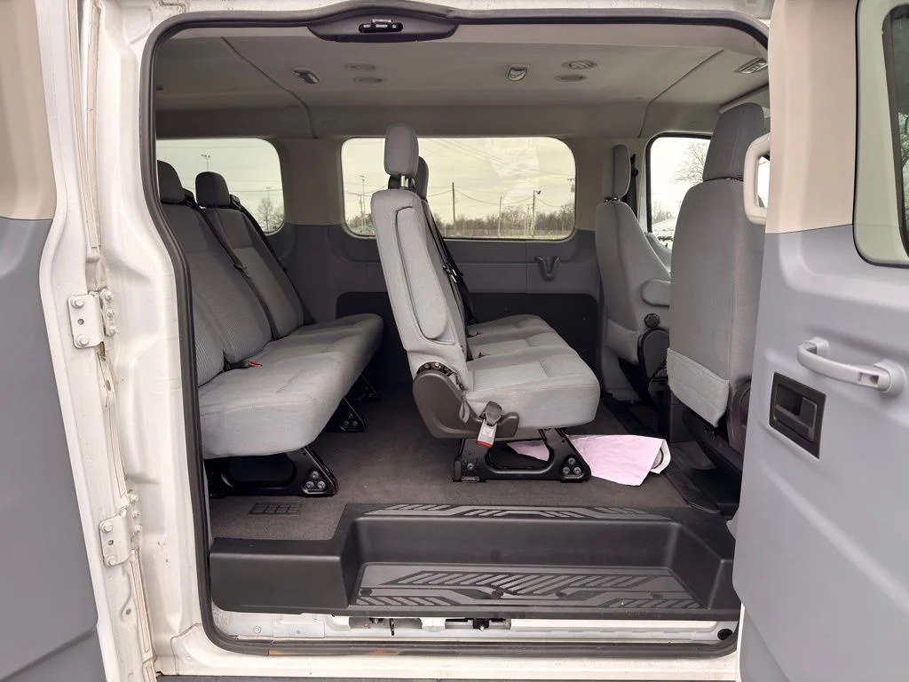 Used 2015 White Ford XLT image 3