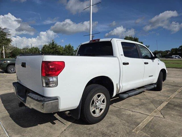 Used 2008 Super White Toyota SR5 image 5