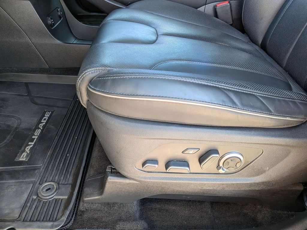 Used 2024 Silver Hyundai Calligraphy image 12