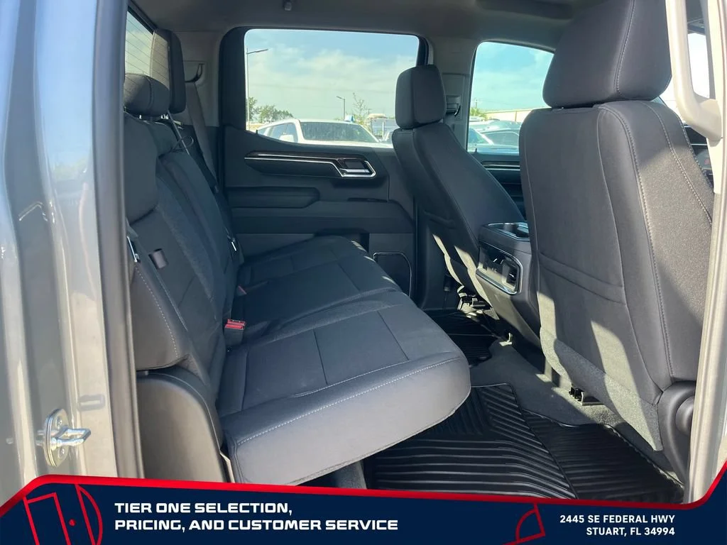 New 2026 Sterling Metallic GMC Elevation image 17