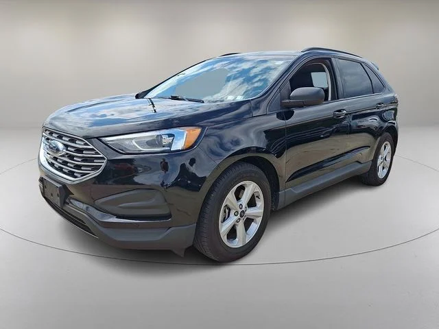 Used 2020 Black Ford SE image 5