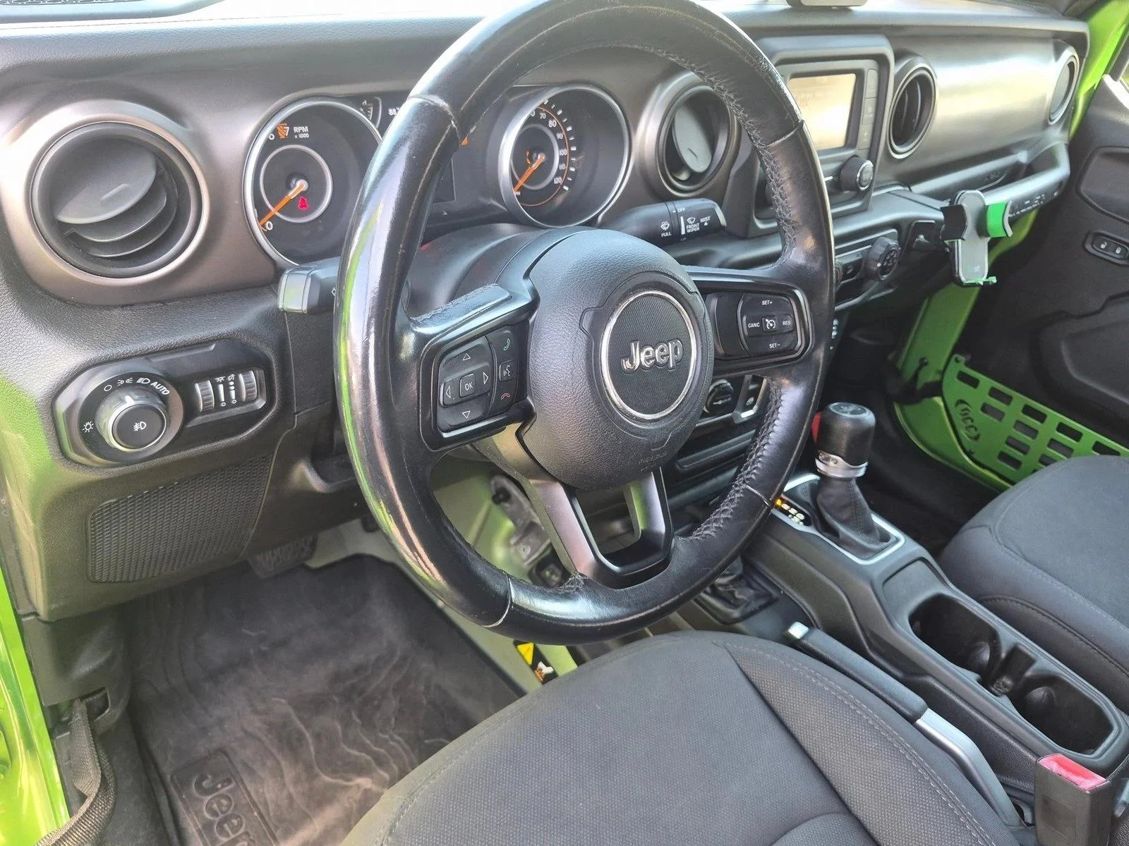 Used 2018 Mojito! Clearcoat Jeep Sport S image 9
