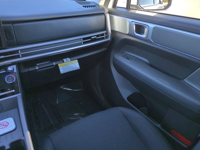 New 2026 White Hyundai SE image 40