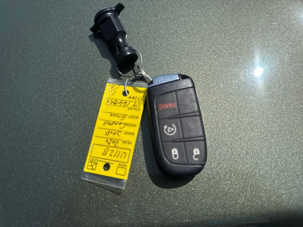 Used 2020 Green Jeep Latitude image 30