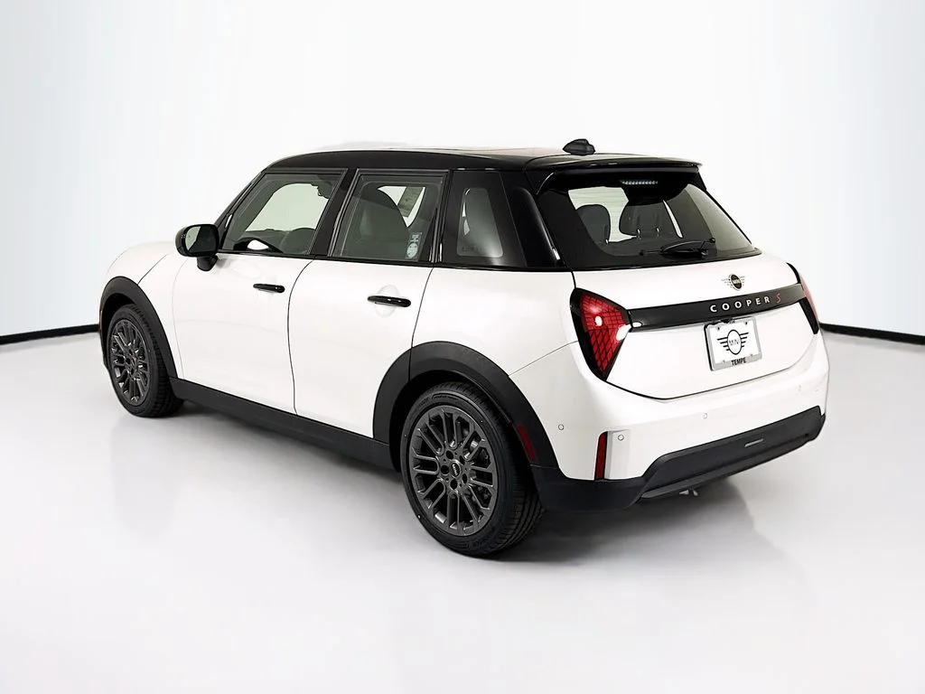 Used 2026 White MINI  image 7