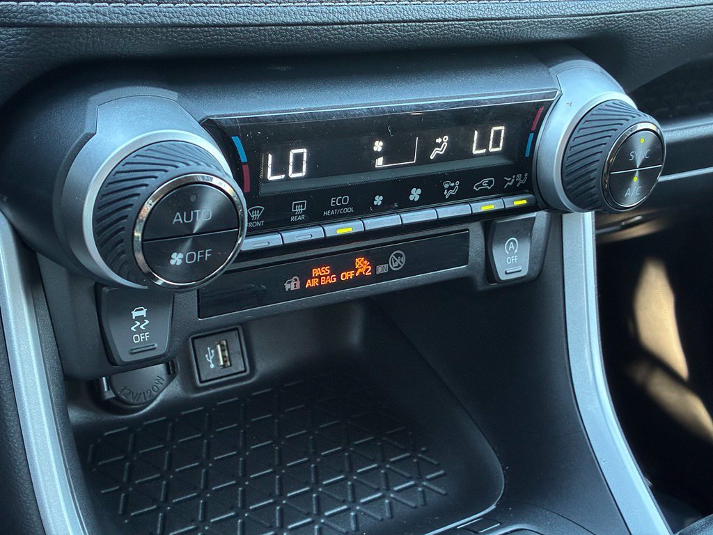 Used 2025 White Toyota XLE image 24
