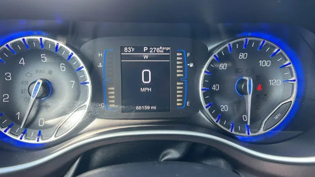 Used 2017 Silver Chrysler Touring image 29