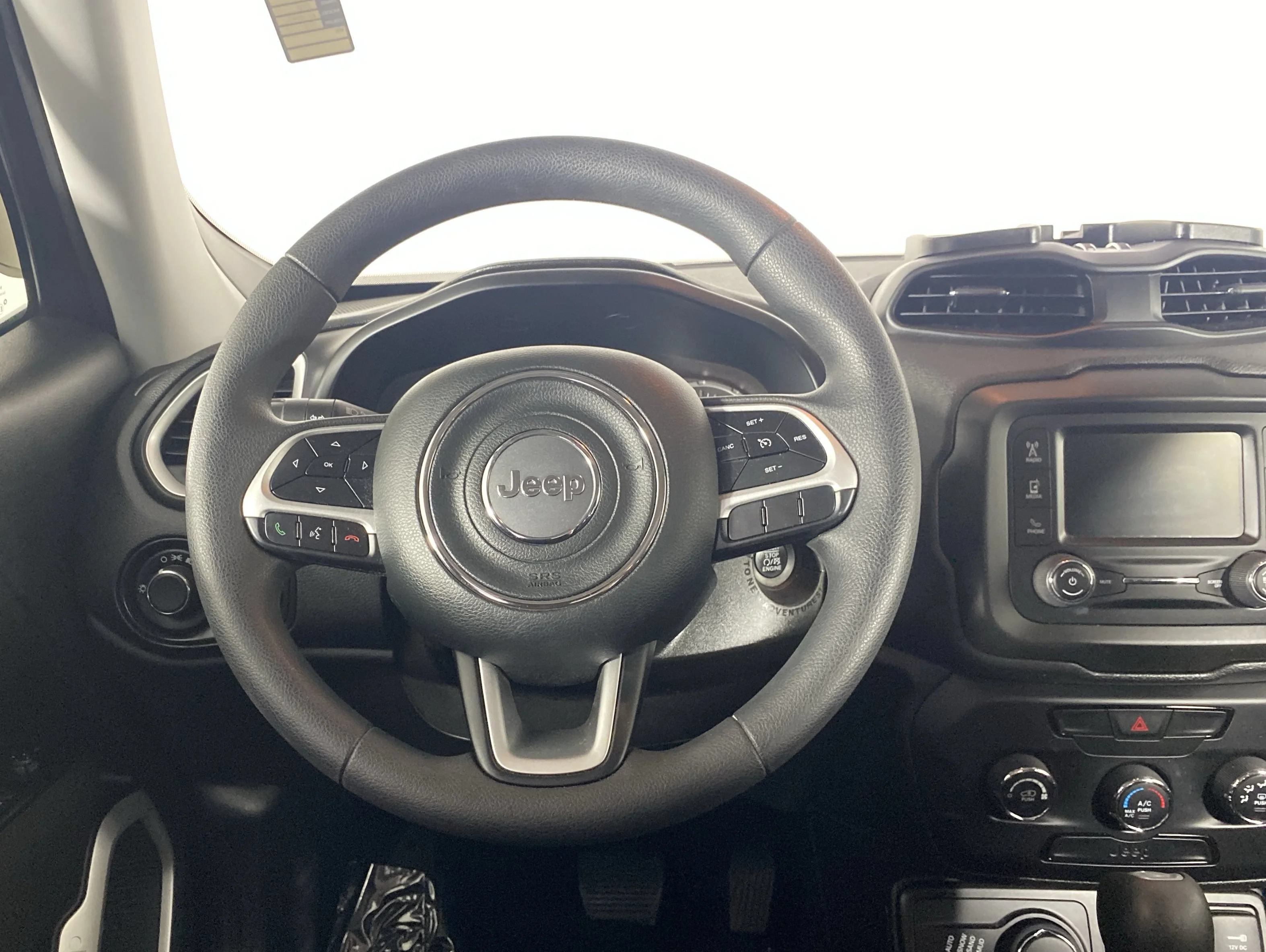 Used 2019 Granite Crystal Metallic Clearcoat Jeep Sport image 18