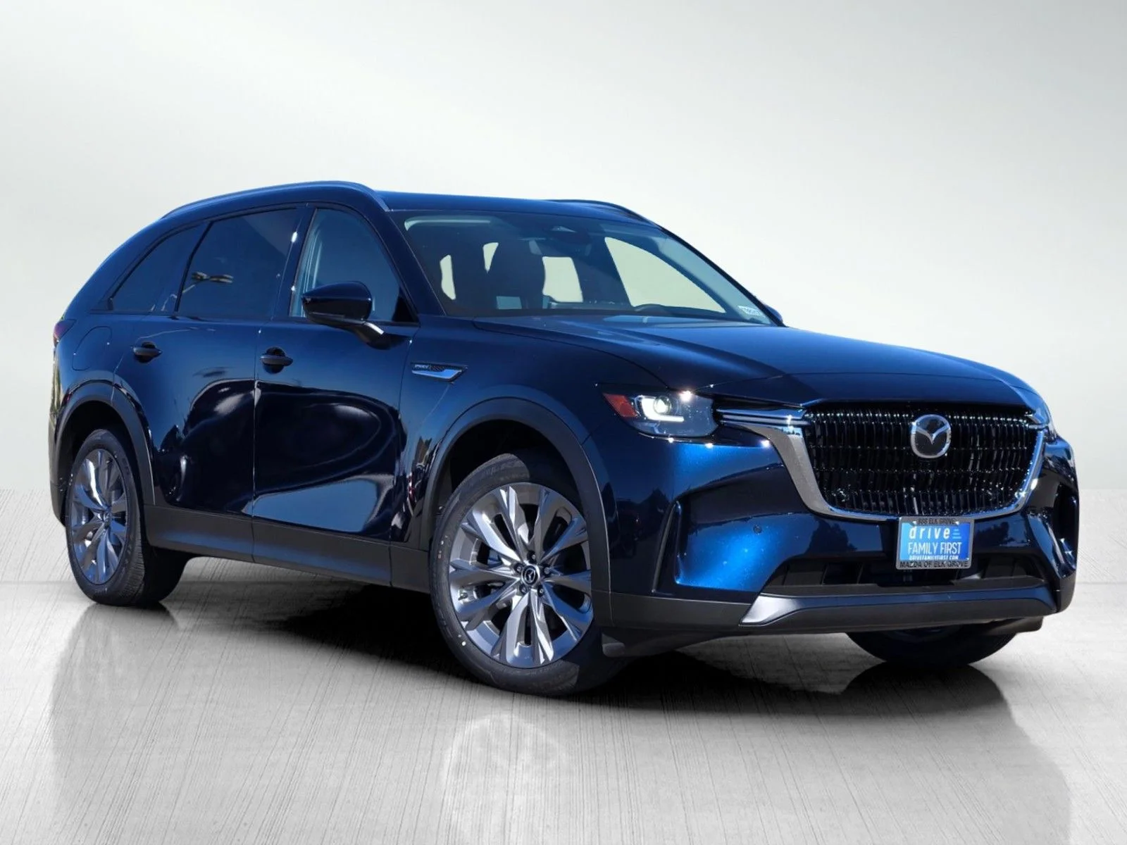 2026 Mazda CX-90 PHEV Preferred Package's photo
