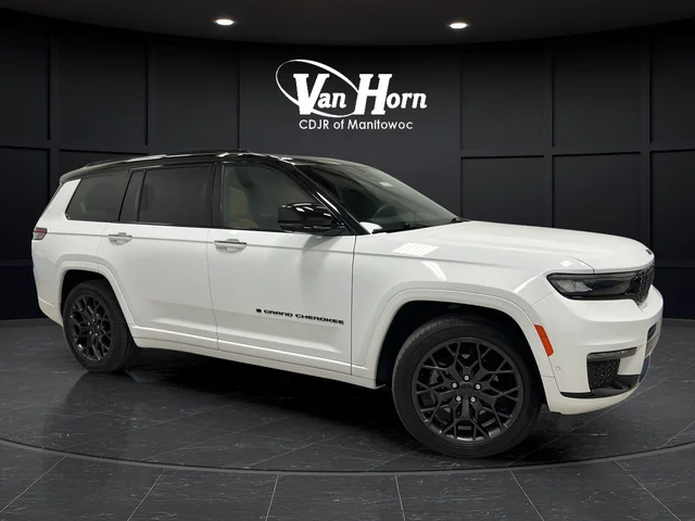 Used 2024 Bright White Clearcoat Jeep Summit image 1