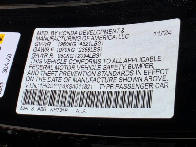 Used 2025 Crystal Black Pearl Honda SE image 34