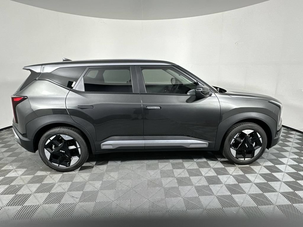 New 2027 Interstellar Gray Kia S image 2