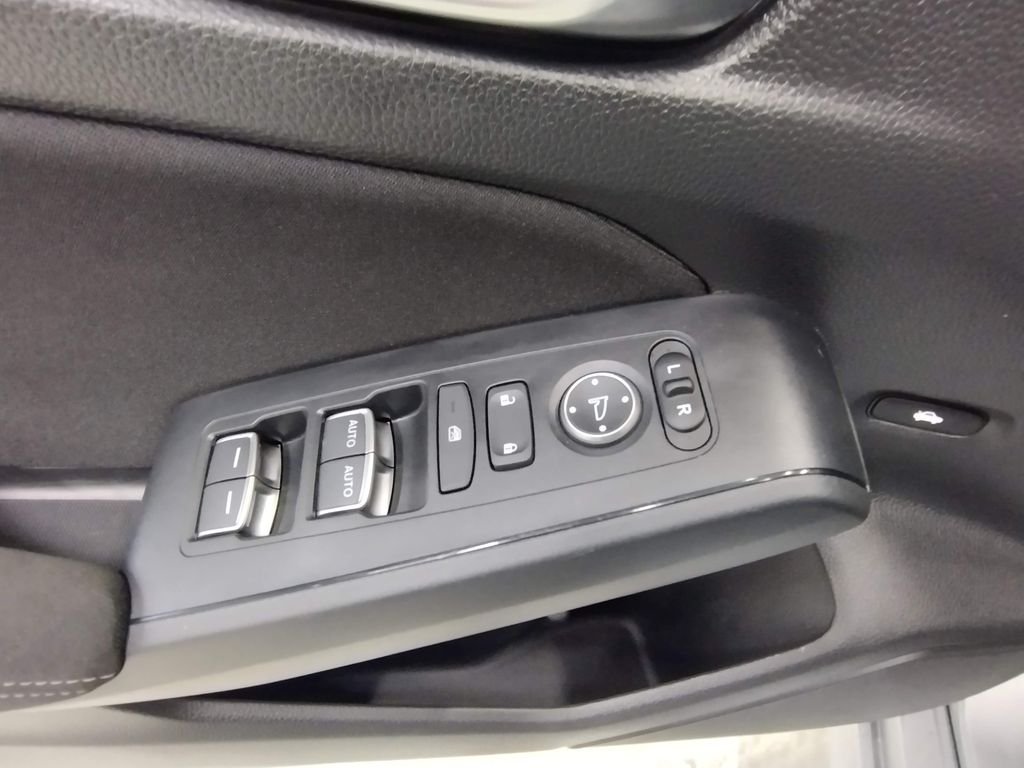 Used 2024 Silver Honda LX image 18