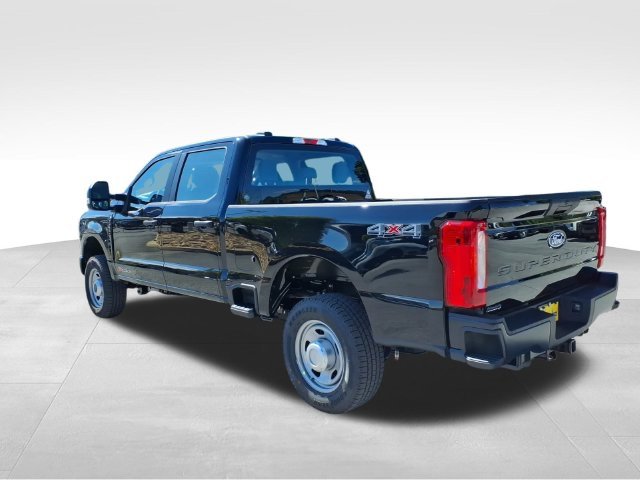 New 2027 Agate Black Metallic Ford XL image 5