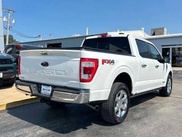 Used 2021 White Metallic Ford Lariat image 10