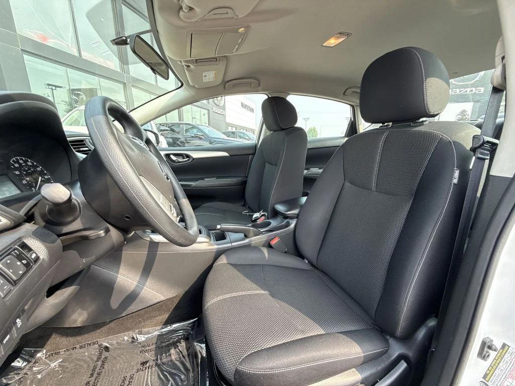 Used 2016 White Nissan S image 11