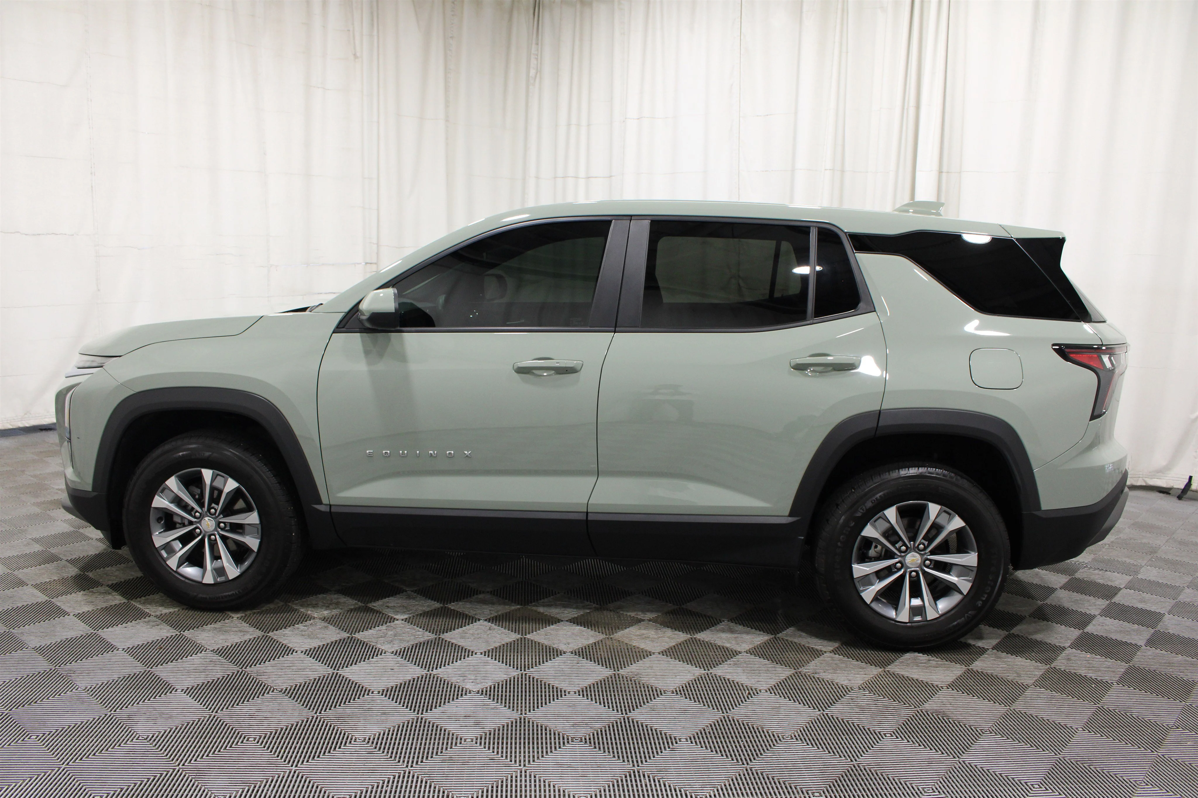 2026 Chevrolet Equinox LT - Photo 33
