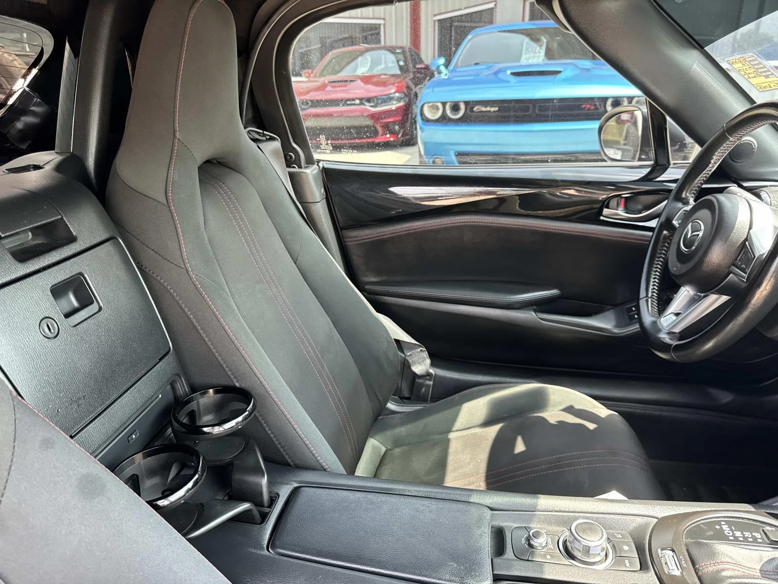 Used 2016 Jet Black Mica Mazda Club image 9
