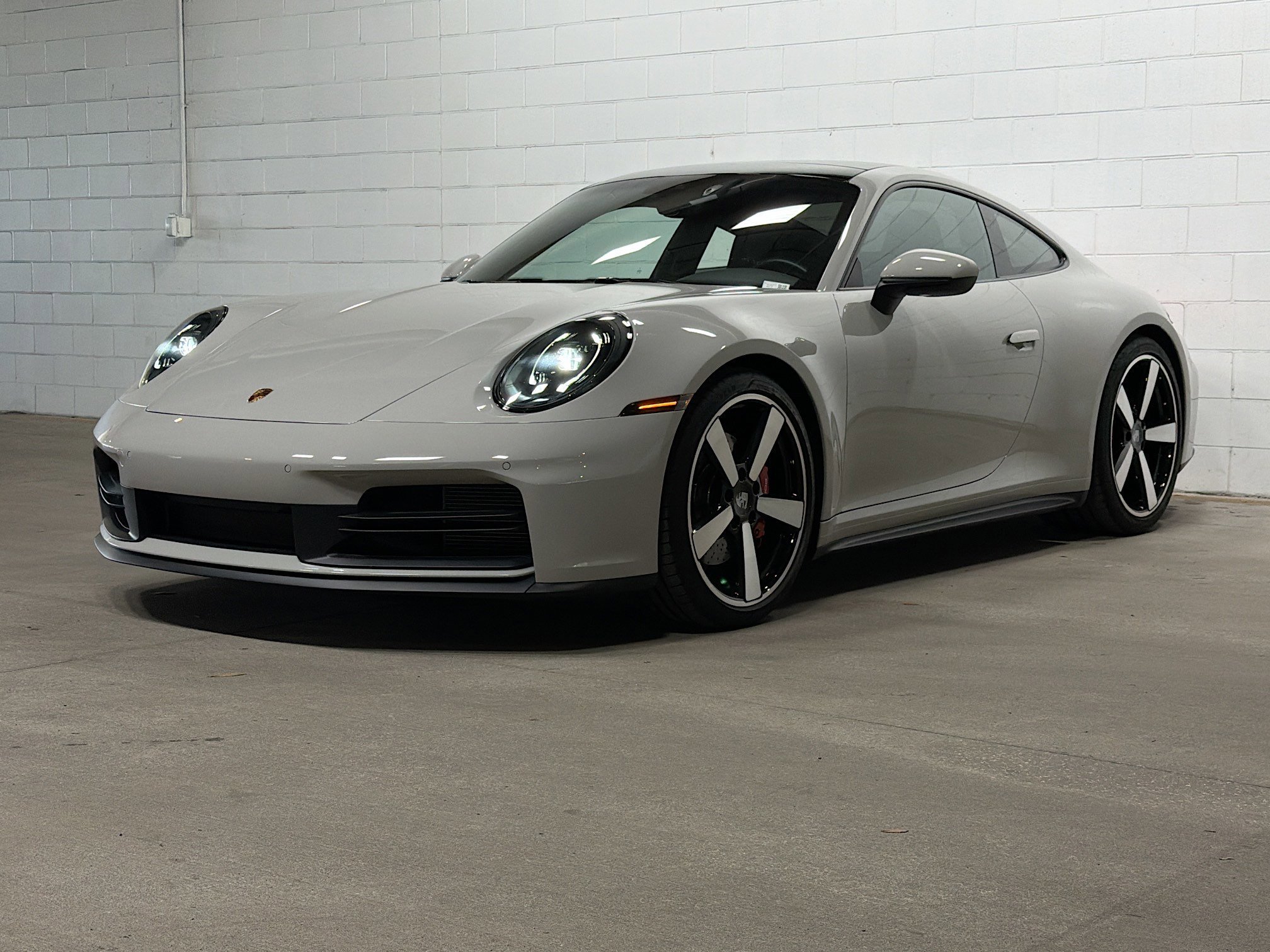 2025 Porsche 911's photo