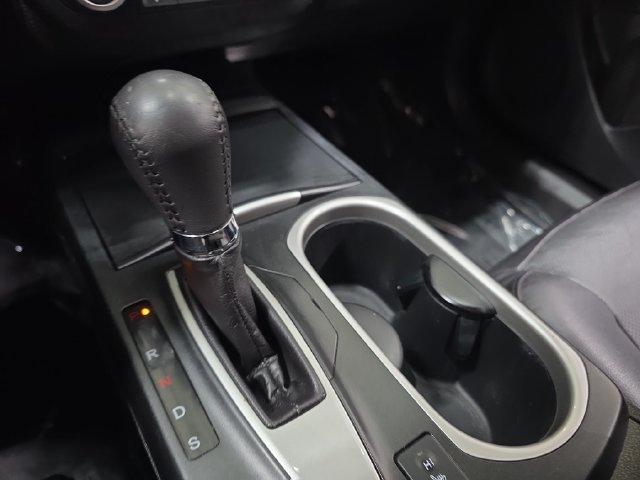 Used 2018  Acura Technology Package image 23