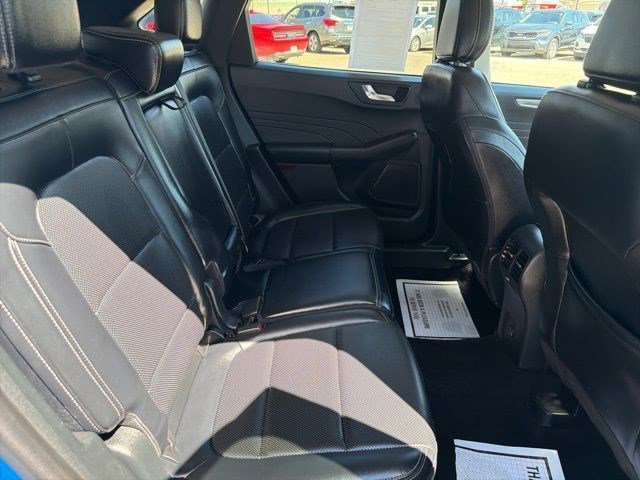 Used 2021 Blue Metallic Ford Titanium image 18