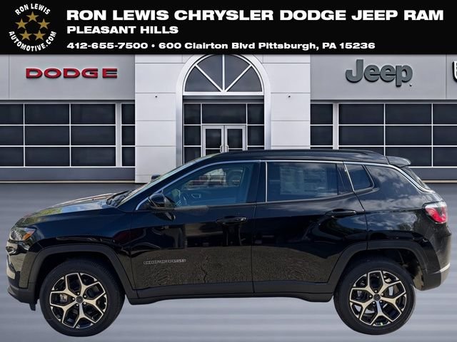 New 2026 Diamond Black Crystal Pearl-Coat Exterior Paint Jeep Limited image 1