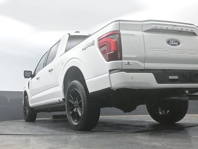 New 2026 Star White Metallic Tri-Coat Ford Platinum® image 23