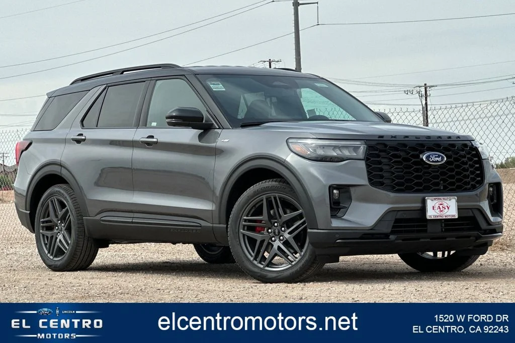 2025 Ford Explorer ST-LINE RWD (PL535)'s photo