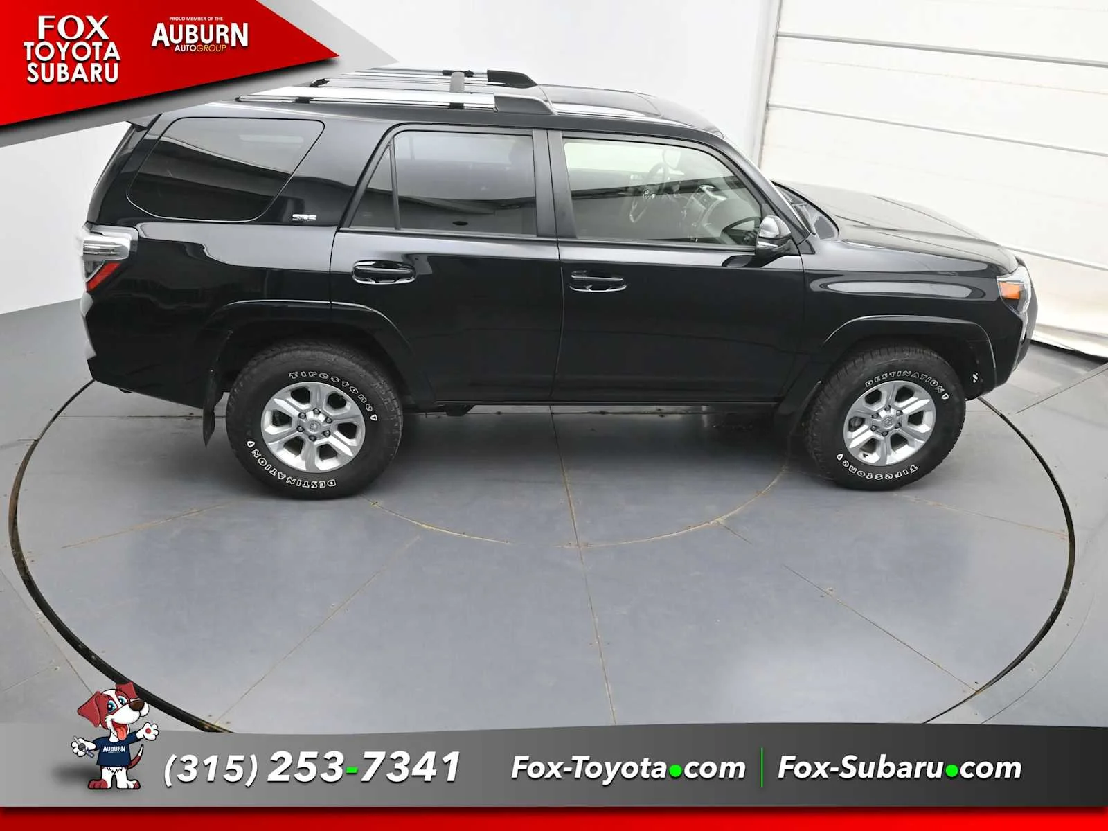Used 2022 Midnight Black Metallic Toyota SR5 Premium image 31