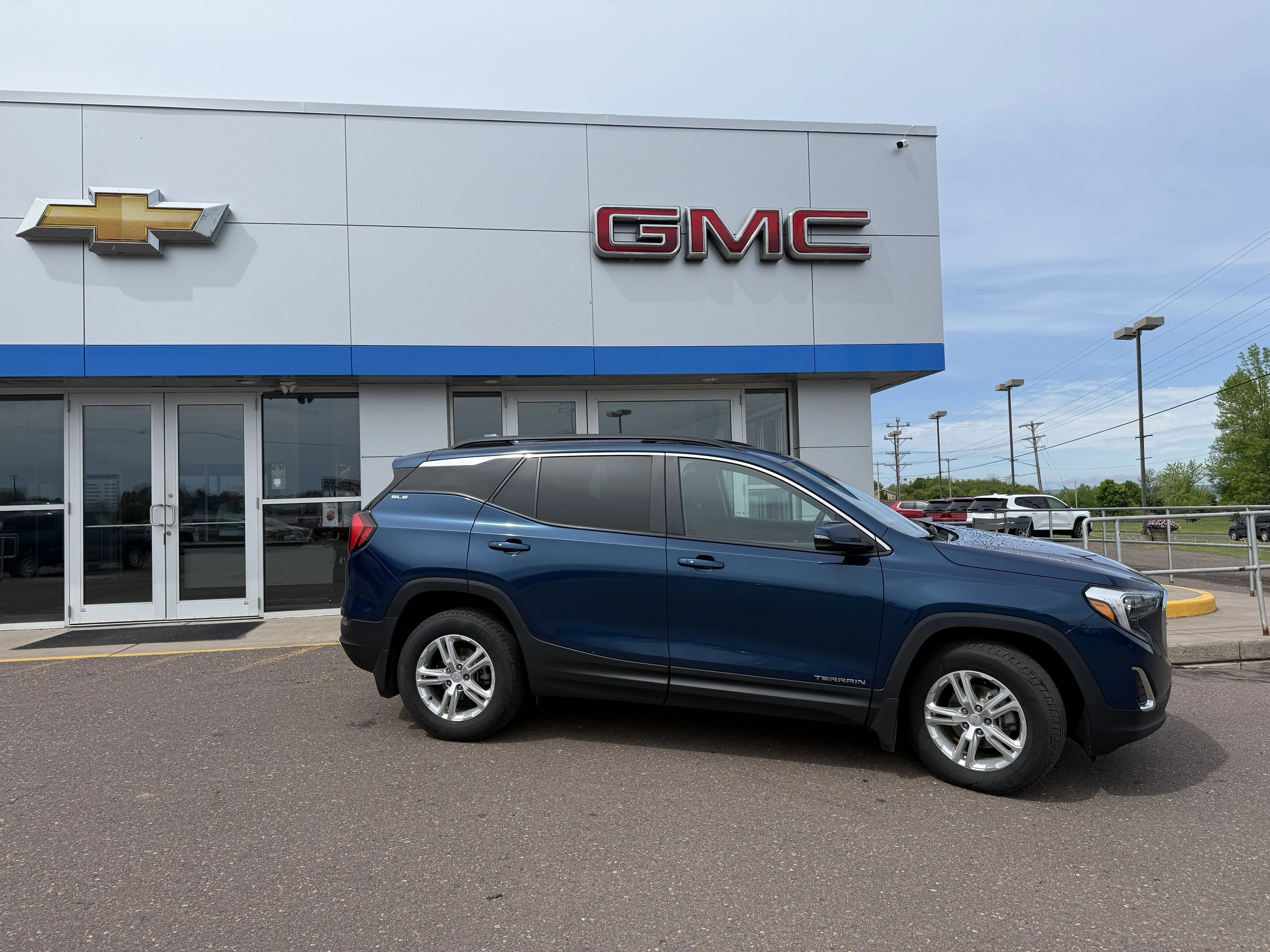 Used 2021 GMC Terrain SLE with VIN 3GKALTEV9ML387064 for sale in Ashland, WI
