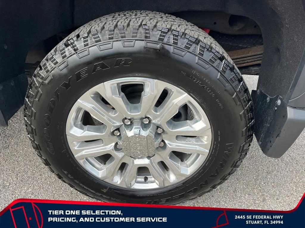 Used 2020 SUMMIT WHITE GMC Denali image 9