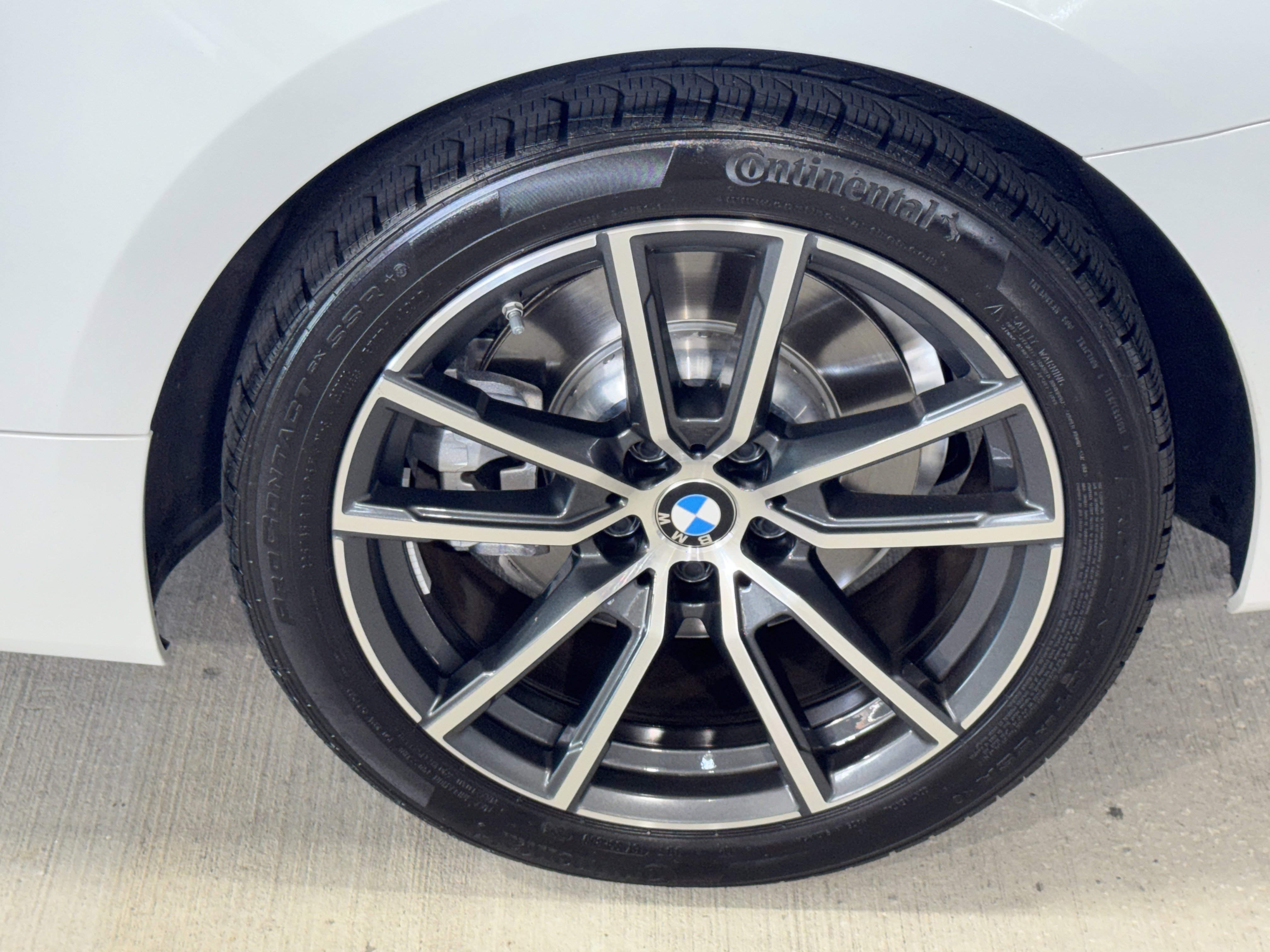 Used 2025 Alpine White BMW 430i xDrive image 32