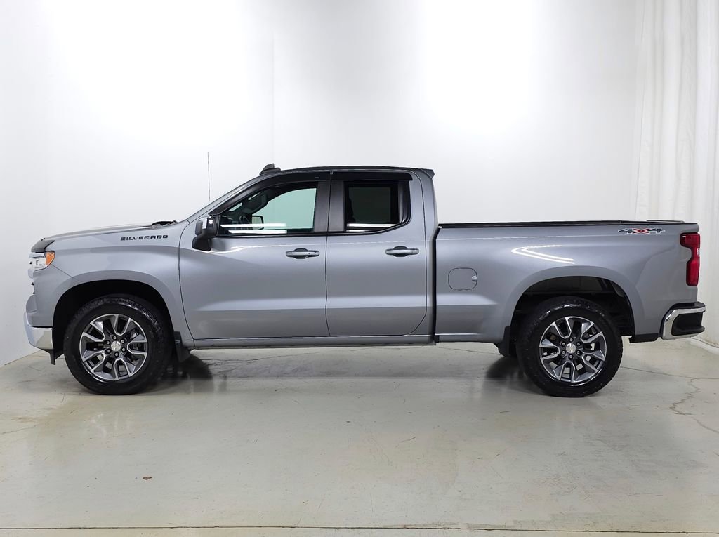 Used 2023 Sterling Gray Metallic Chevrolet LT (2FL) image 5