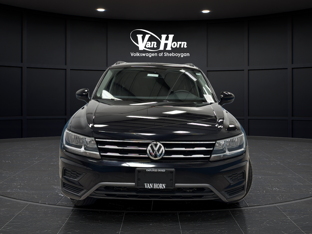 Used 2020 Deep Black Volkswagen 2.0T SE image 2