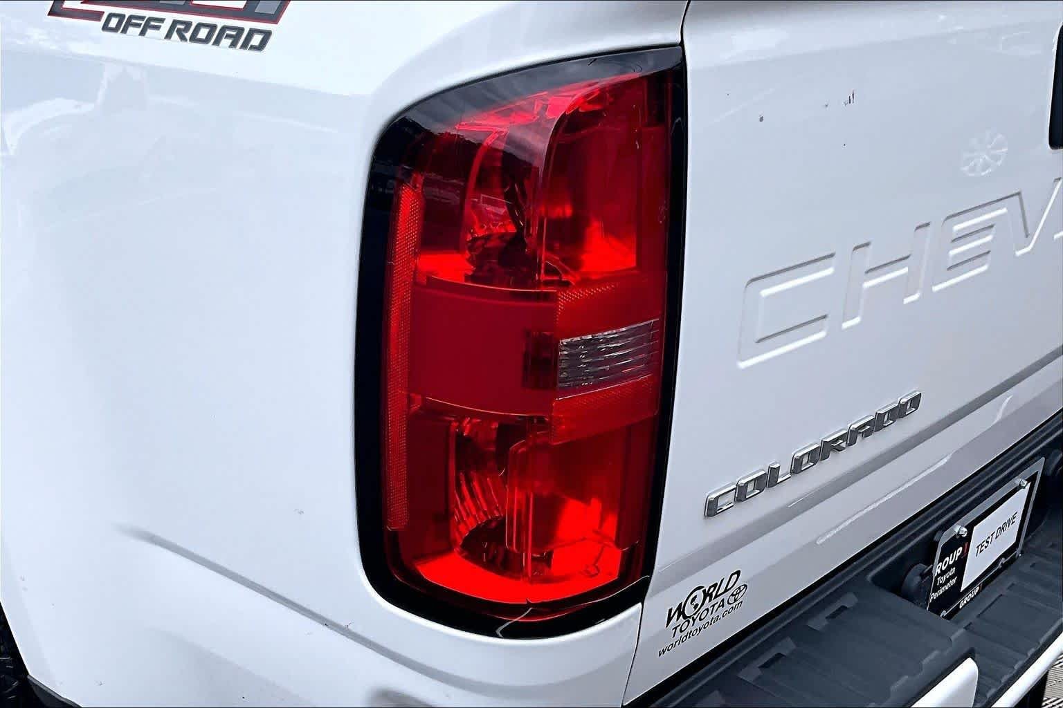 Used 2022 Summit White Chevrolet 4WD Z71 image 29
