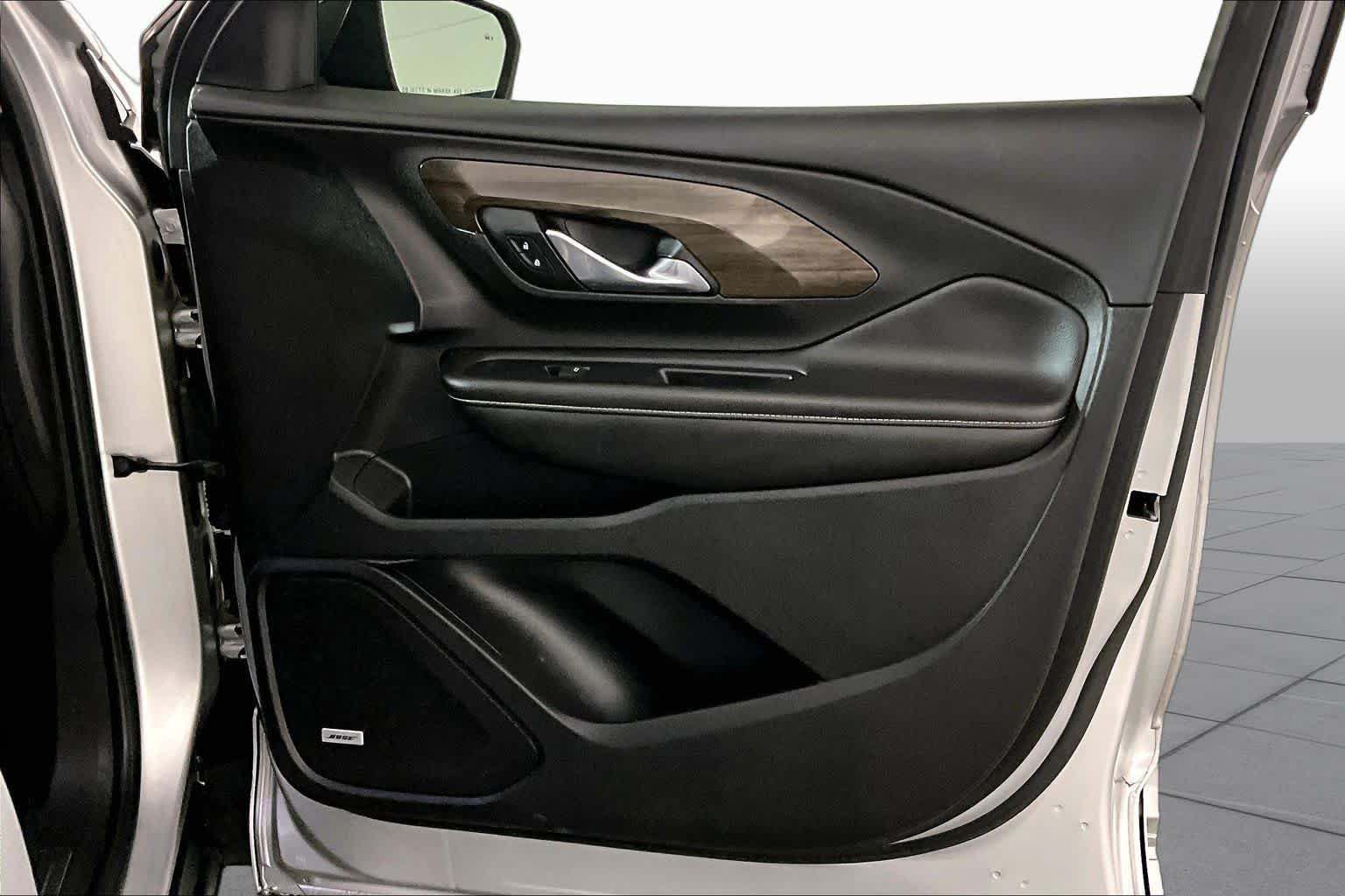 Used 2019 QUICKSILVER METALLIC GMC Denali image 21