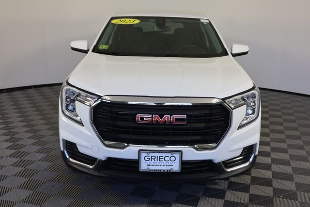 2023 GMC Terrain SLE - Photo 3