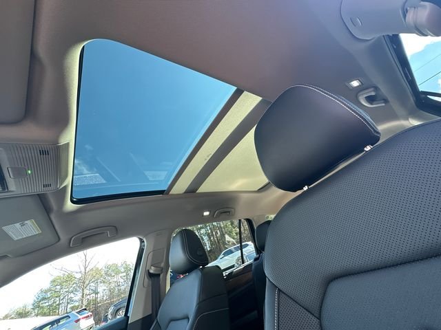 New 2026 Black Volkswagen 2.0T SE w/Technology image 28