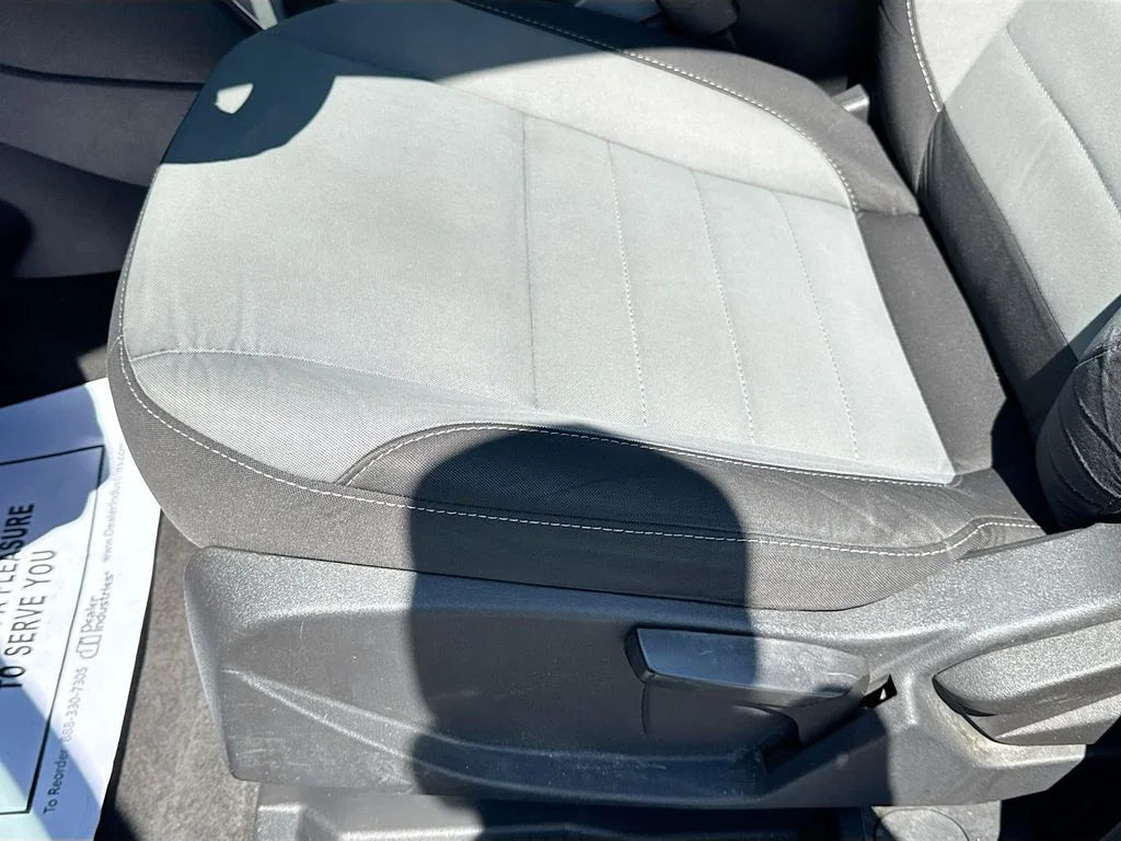 Used 2013 White Ford SE image 20
