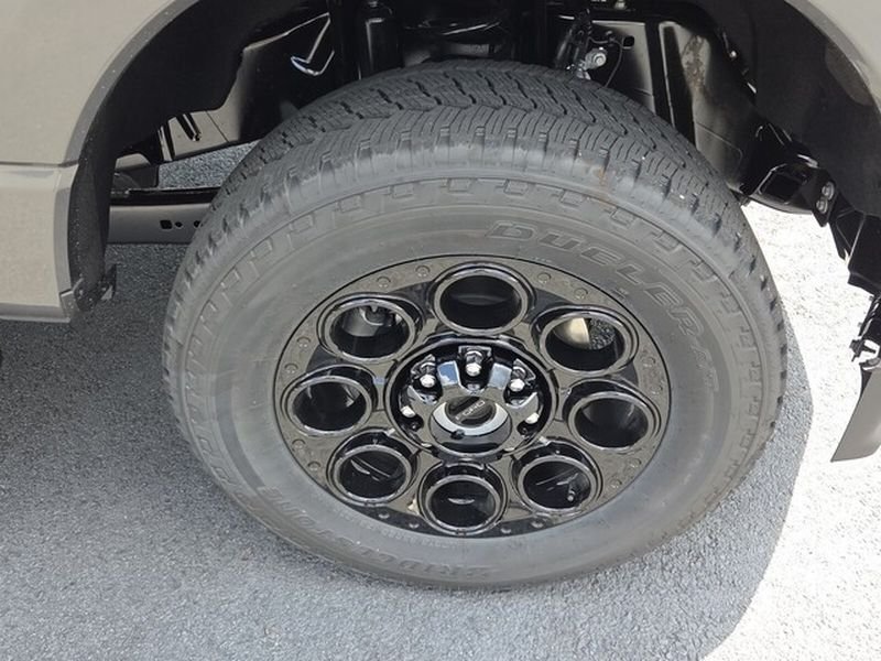 New 2026 Carbonized Gray Metallic Ford F-250® XLT image 18
