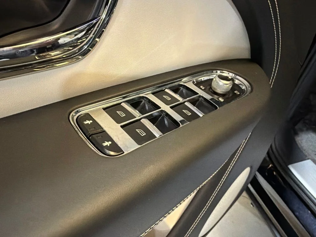 Used 2023 Black Bentley Azure image 33