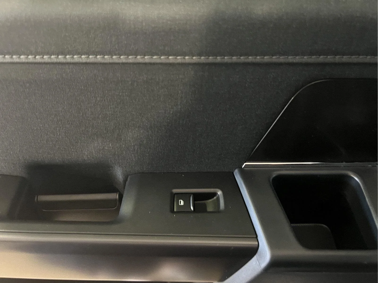 Used 2026 Avalanche Ford LARIAT image 17