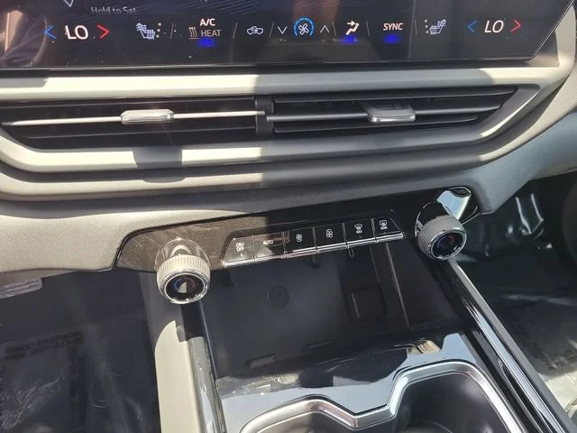 New 2026 Slate Gray Metallic Chevrolet LT - Standard Range image 31