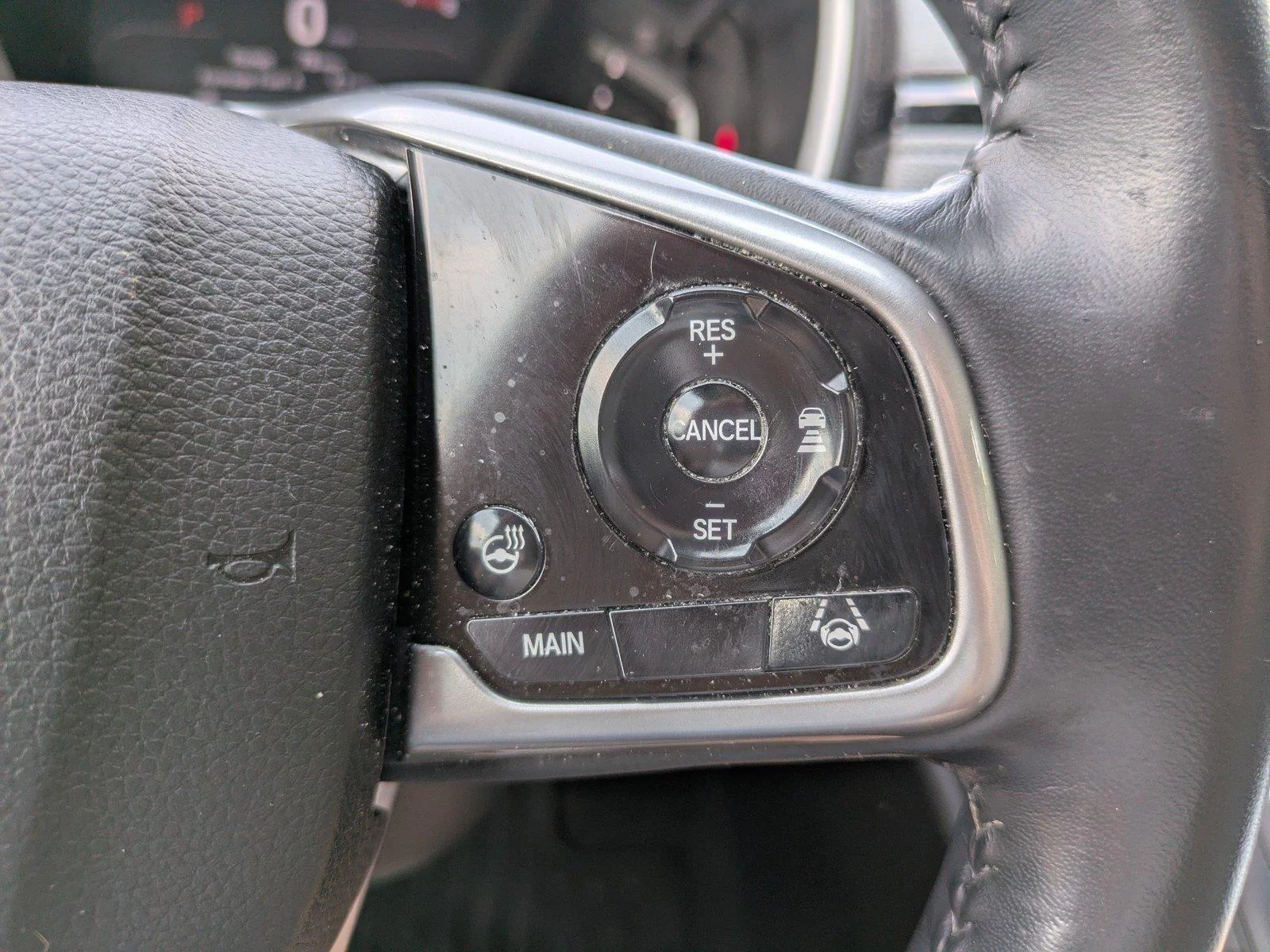 Used 2021 Lunar Silver Metallic Honda Touring image 27