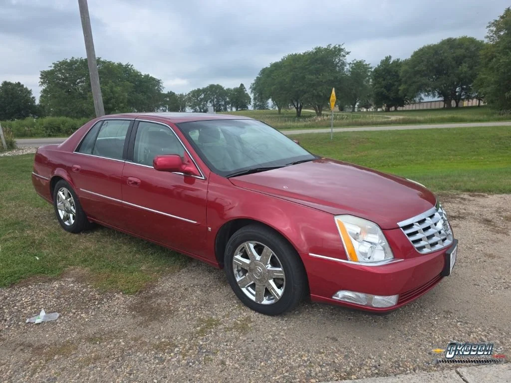 Used 2007 Cadillac DTS Luxury I with VIN 1G6KD57Y67U171556 for sale in Spirit Lake, IA